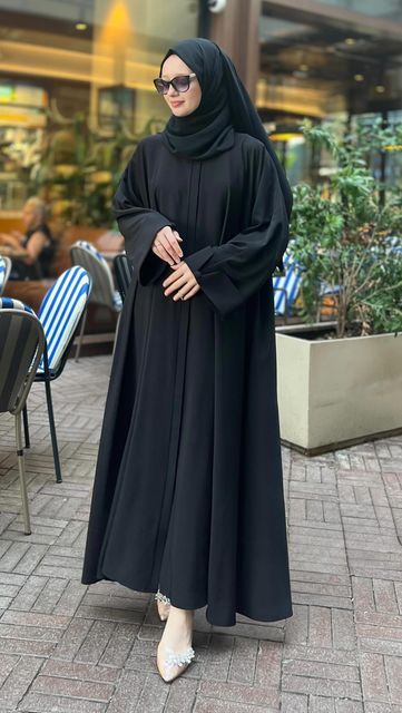 Almirah Abaya